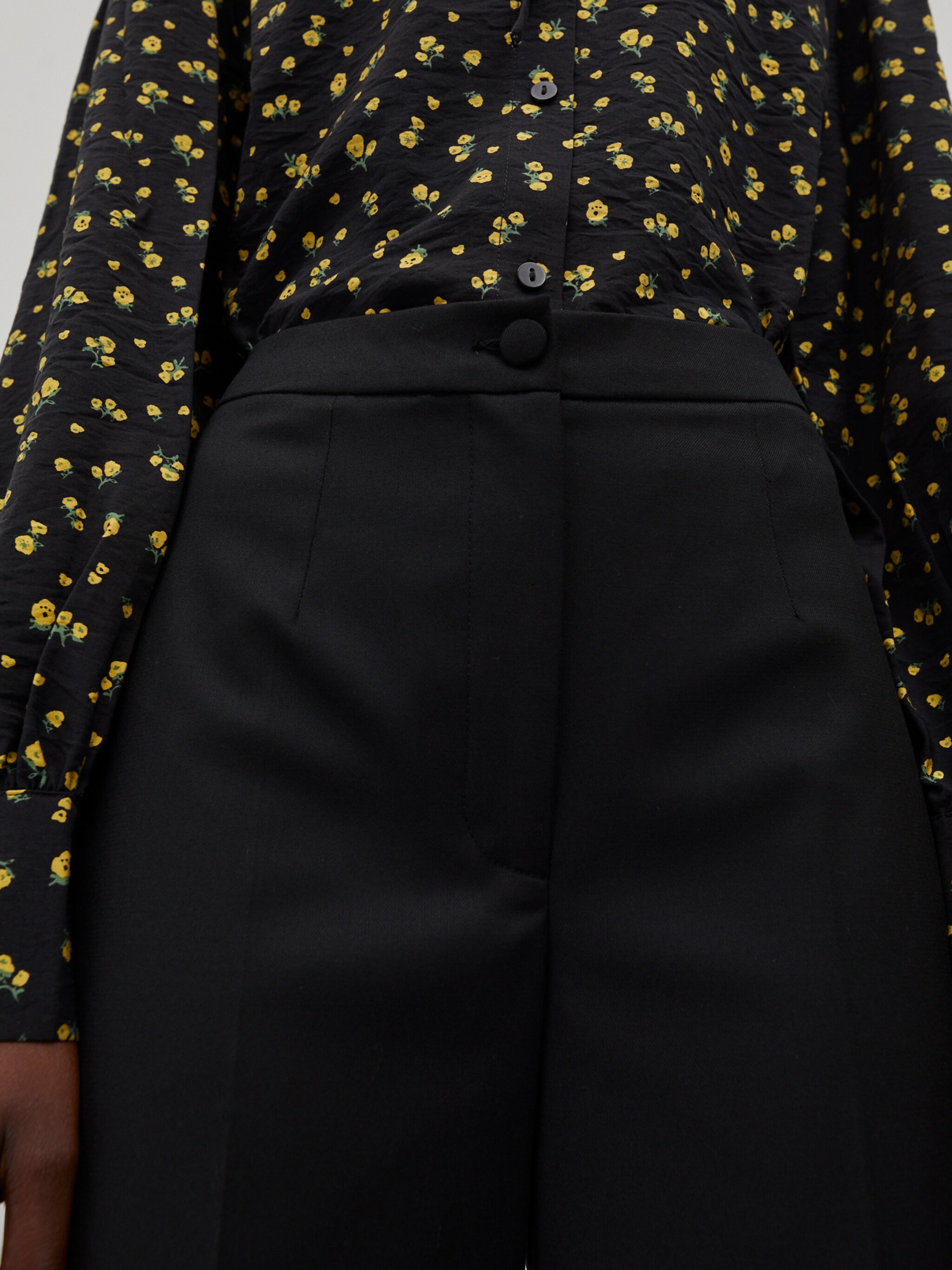 EDITED Produits Pantalon 'Milana' noir