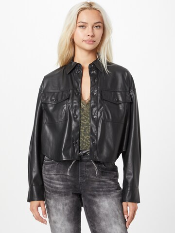 ONLY Between-Season Jacket 'Sofia' in Black: front