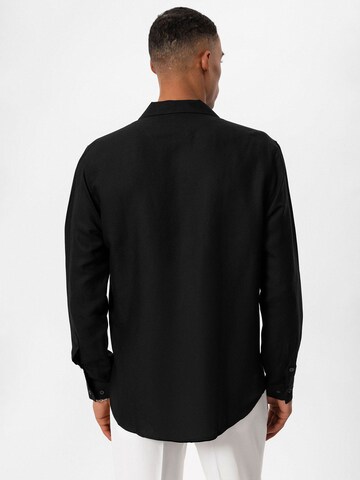 Coupe regular Chemise Antioch en noir