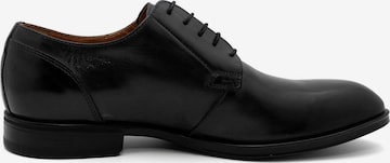 Nero Giardini Lace-Up Shoes in Black
