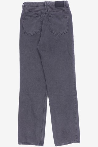 WEEKDAY Jeans in 26 in Grey