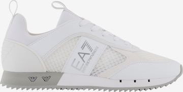 EA7 Emporio ArmaniNiske tenisice 'Black & White Carbon' - bijela boja: prednji dio