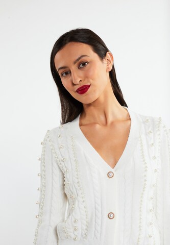 Cardigan 'Tuxe' faina en blanc