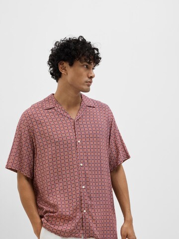 SELECTED HOMME - Comfort Fit Camisa 'Vero' em rosa