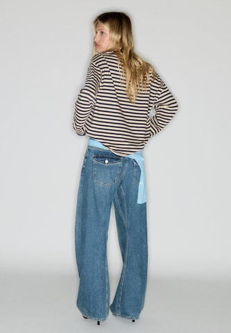 Tricou de la Pull&Bear pe maro