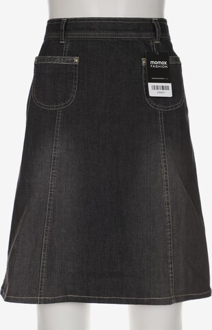 GERRY WEBER Skirt in M in Grey: front