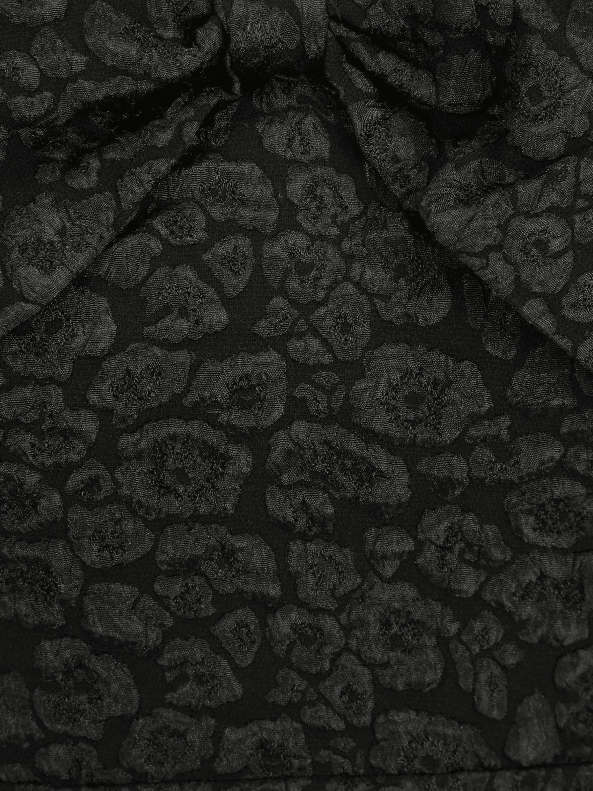 YAS Petite Šaty 'LUMIA' - Čierna