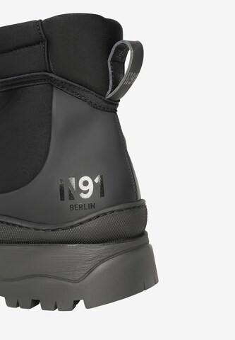 N91 Boots 'W AA' in Black