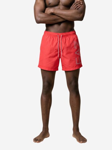 Pantaloncini da bagno '7M002001 AF14497' di EA7 Emporio Armani in rosso: frontale