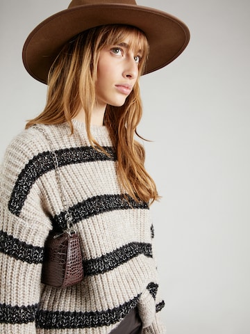 VILA Sweater 'Nona' in Beige