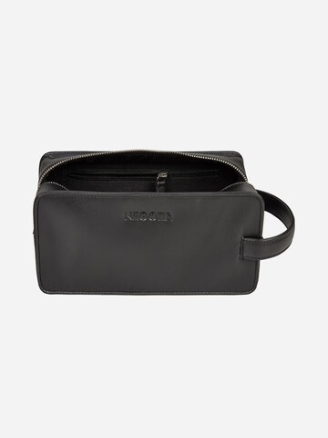 NEGOTIA Leather Toiletry bag 'Caldre' in Black