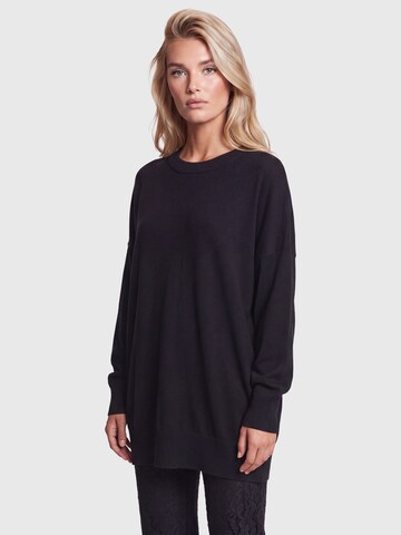 APART Sweater in Black: front