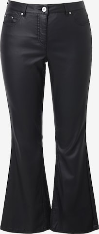 Angel of Style Flared Jeans in Black: front