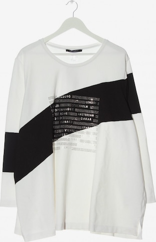 sara lindholm Top & Shirt in 8XL in White: front