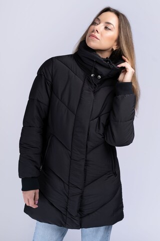 LONSDALE Winterjacke 'BEELEY' in Schwarz: Vorderseite