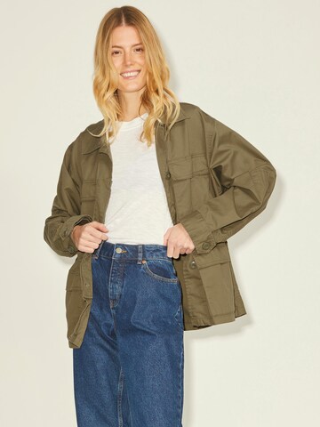 JJXX Between-Season Jacket 'Evie' in Green: front