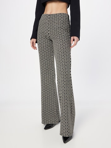 évasé Pantalon Koton en gris : devant