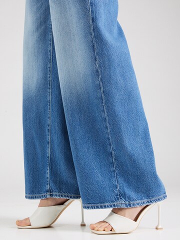 Wide leg Jeans de la GUESS pe albastru