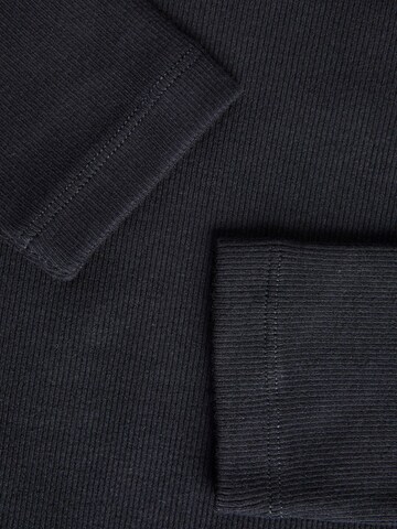 JJXX Sweater in Black
