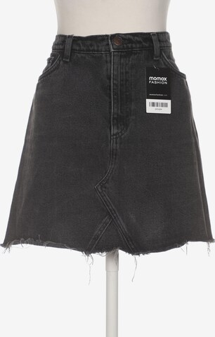 Monki Skirt in M in Grey: front