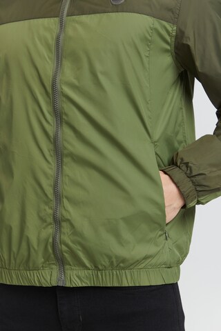 Veste mi-saison BLEND en vert