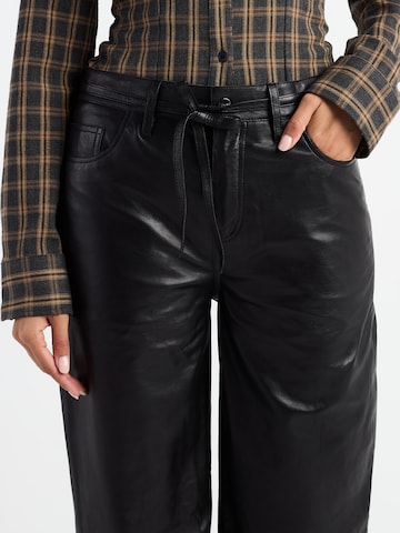 JCC Regular Broek in Zwart