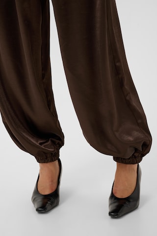 CULTURE - Loosefit Pantalón 'Pang' en marrón