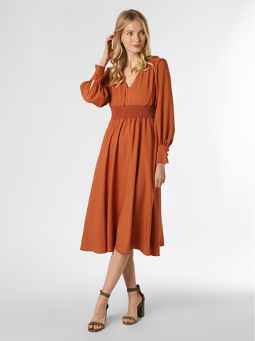 KLEO Kleid in Braun: Vorderseite