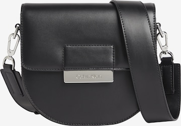 Calvin Klein Umhängetasche in Schwarz: predná strana