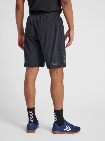 Hummel Regular Shorts in Schwarz