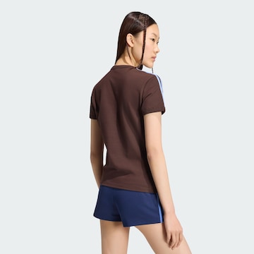 ADIDAS ORIGINALS - Camiseta en marrón
