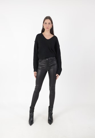 Elara Skinny Hose in Schwarz