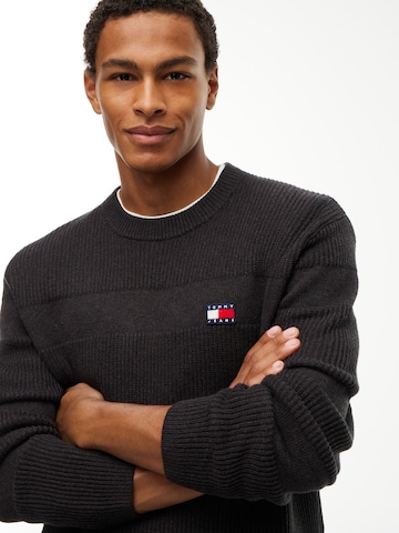 Tommy Jeans Trui in Bruin