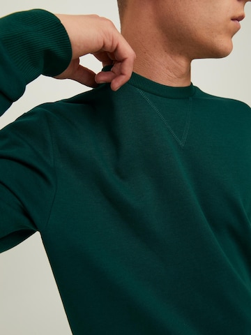 JACK & JONES Sweatshirt in Green