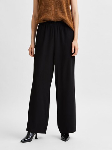 SELECTED FEMME Loose fit Pants 'Tinni' in Black: front