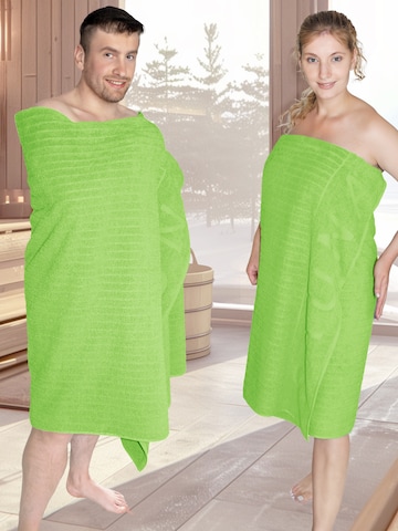 Lashuma Towel 'Kopenhagen' in Green: front