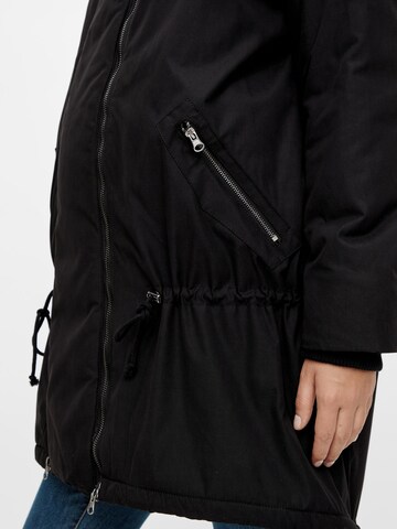 Manteau d’hiver 'Tikka Maddy' MAMALICIOUS en noir