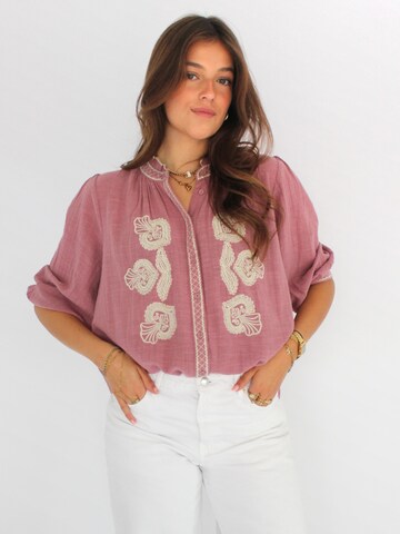 Honnête Atelier Blouse 'Drew' in Roze: voorkant