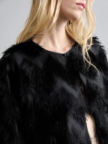 Munthe Φθινοπωρινό και ανοιξιάτικο μπουφάν 'ROSEVILLA' σε μαύρο