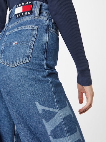 Tommy Jeans Wide Leg Farkut 'Claire' värissä sininen