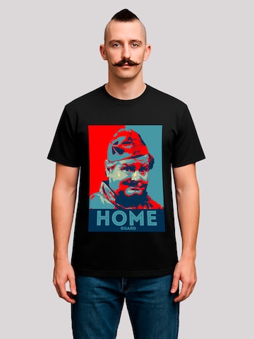 T-Shirt 'TV Times Benny Hill Home Guard' F4NT4STIC en noir