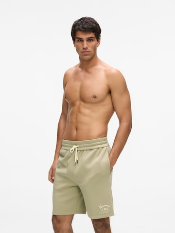 Regular Pantalon 'Vacances de Karl' Karl Lagerfeld en vert : devant