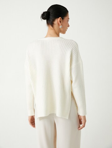 Koton Pullover in Weiß