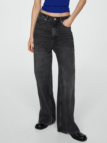 MANGO Loosefit Jeans 'CAMILLA' in Schwarz: Vorderseite