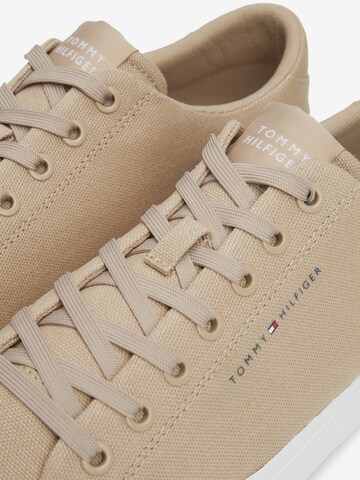 TOMMY HILFIGER Sneakers laag 'Essential' in Beige