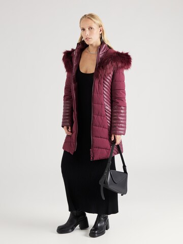 Veste d’hiver 'NEW OXANA' GUESS en rouge