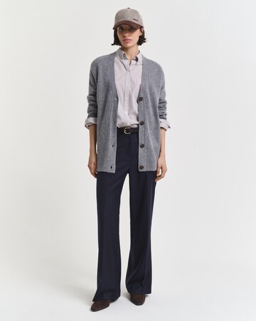 GANT Slim fit Trousers with creases in Blue