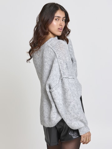 Lilavie Strickjacke ' Paulaa ' in Grau