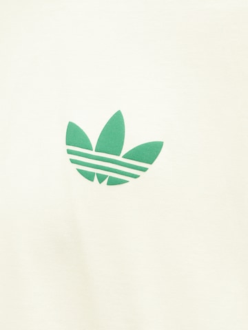 ADIDAS ORIGINALS Тениска 'MOUNTAIN' в бяло