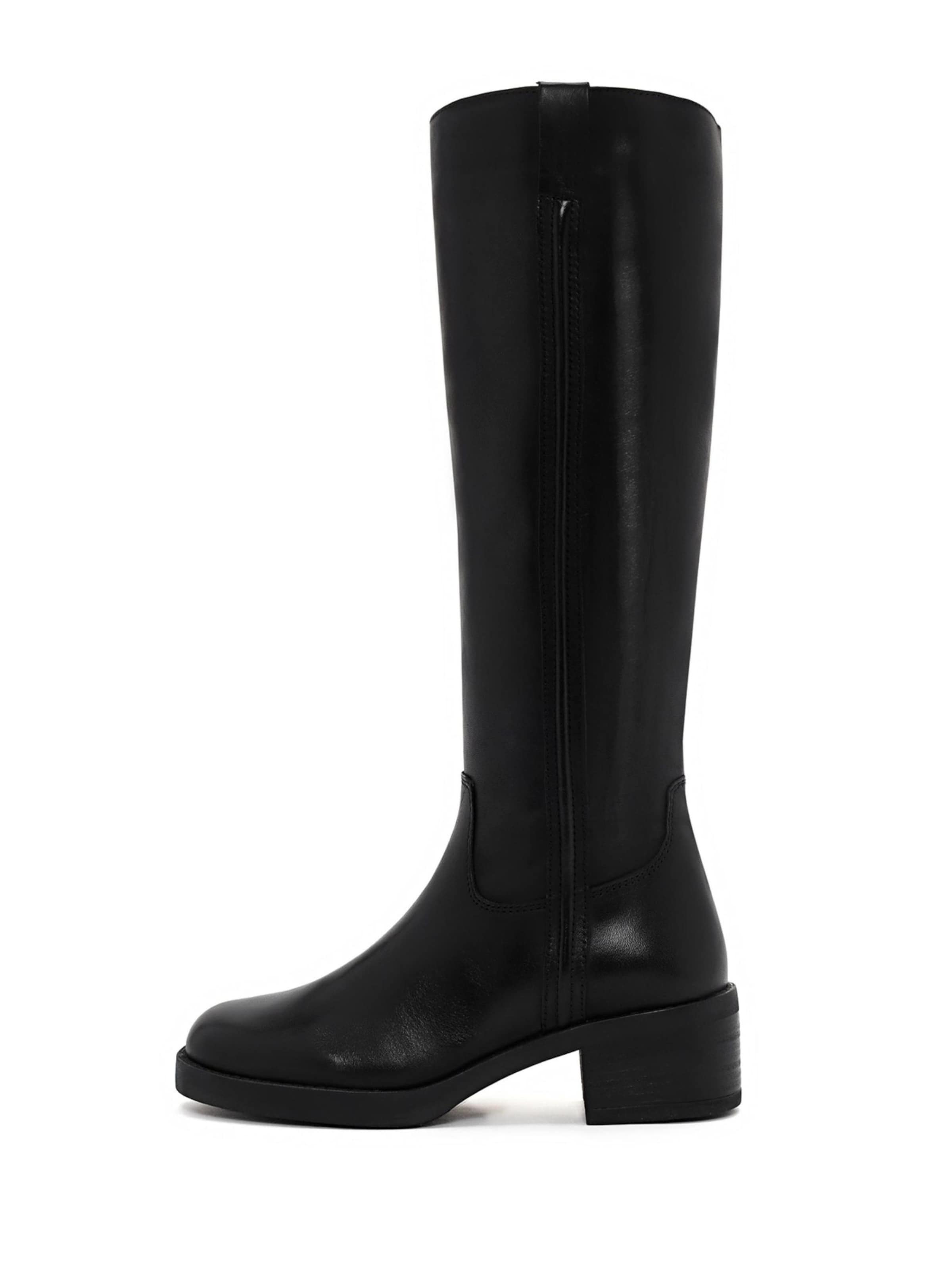 Derimod Boots in Black: front